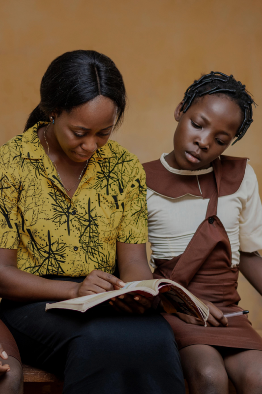 Vickies Foundation - Image of a girl reading